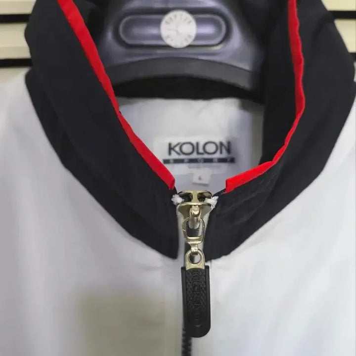 [BUNJANG] KOLON SPORT Retro Windbreaker Jacket / 95 코오롱스포츠 레트로 바람막이 등산복