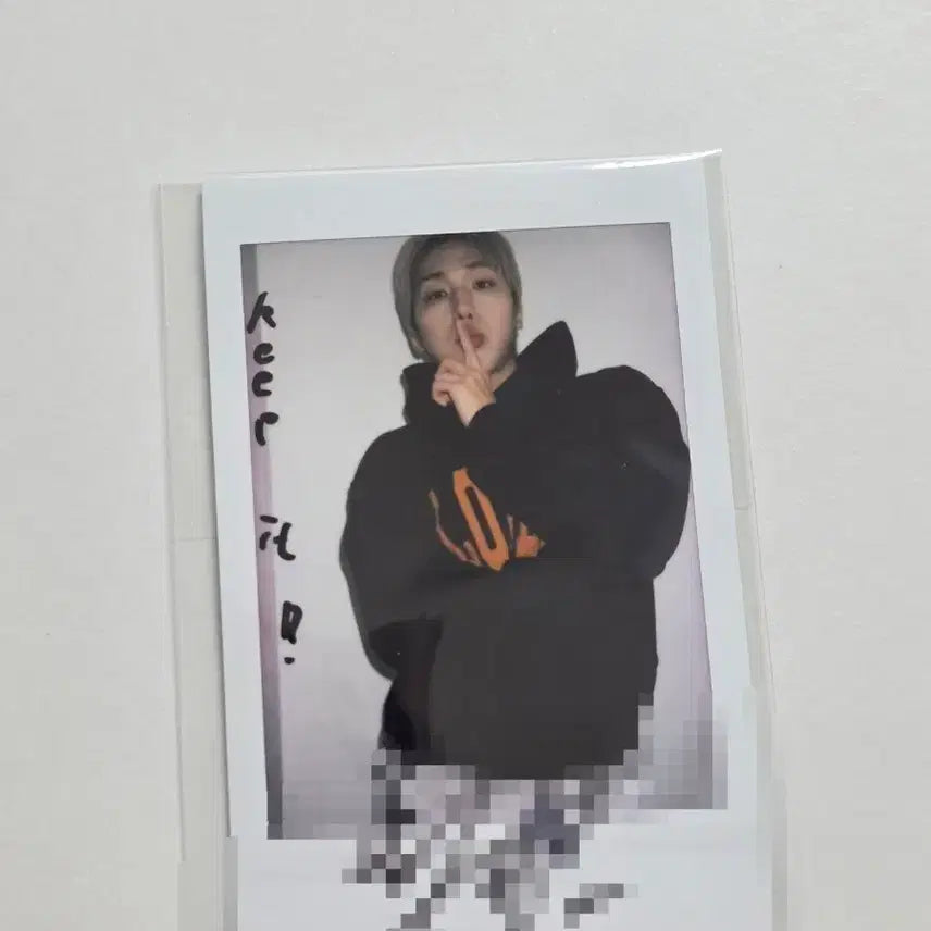 [BUNJANG] M.O.N.T Nara Official Signed Polaroid / 몬트(M.O.N.T) 나라찬 싸인폴라
