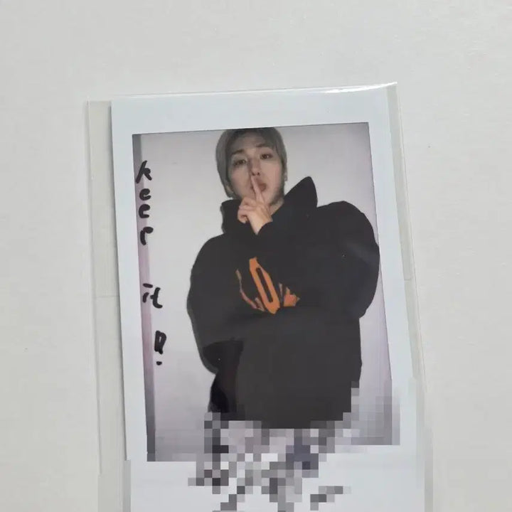 [BUNJANG] M.O.N.T Nara Official Signed Polaroid / 몬트(M.O.N.T) 나라찬 싸인폴라
