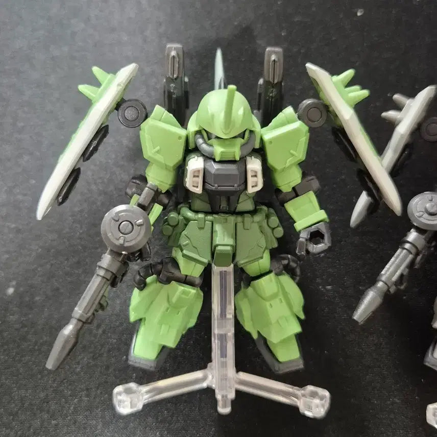 [BUNJANG] Gundam Ensemble Zaku Warrior + Weapon Set 3 Types Bundle Set / 가샤폰 건담 앙상블 자쿠워리어 + 무기세트 3종 일괄