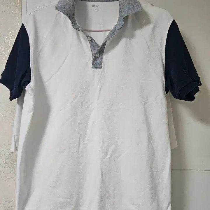 [SOLD OUT] 유니클로 화이트/네이비 반팔 폴로티