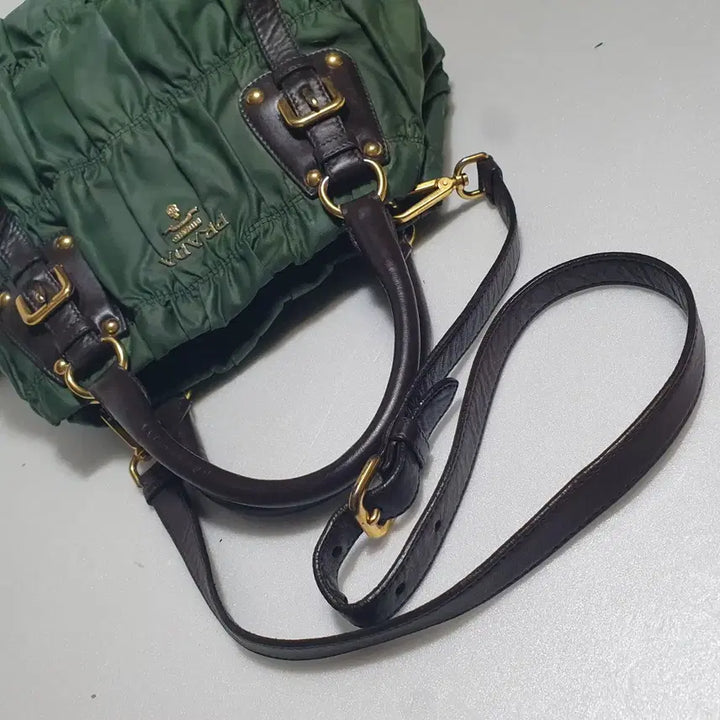 [BUNJANG] Prada Shirring Detail Tote Bag / 정품이고 ㅡ프라다 ㅡ토트백