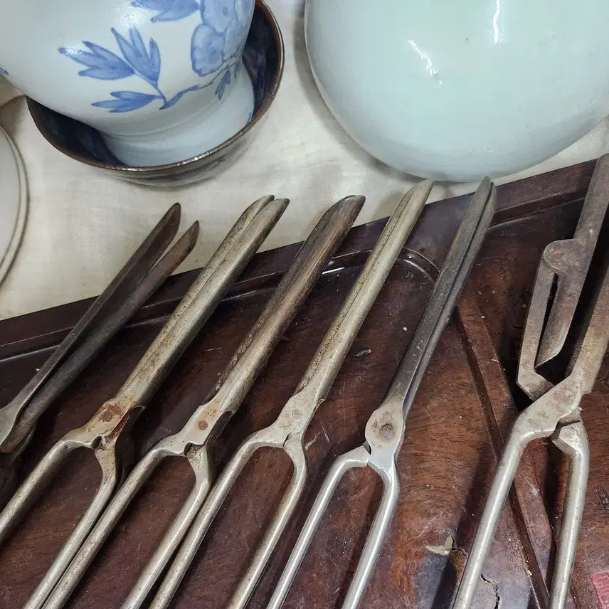 [BUNJANG] Antique "Yeontan" Hair Curler Set (6 pcs) / 근대사 연탄 고대기  6개 일괄판매합니다..