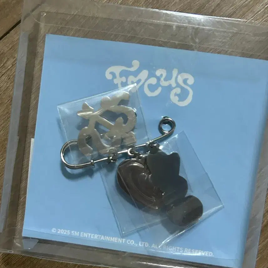 [BUNJANG] Hatsutohatsu Heart Brooch Pin (Sealed) / 하츠투하츠 하투하 브로치 핀 미개봉 양도합니다