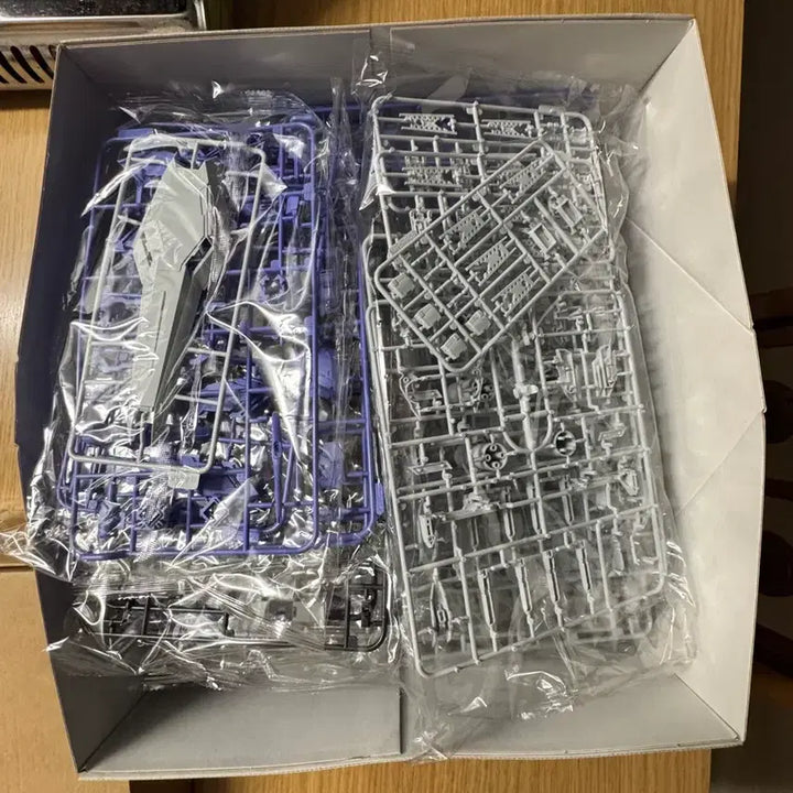 [SOLD OUT] v-tiger mg 하이뉴건담 1차 바주카 포함