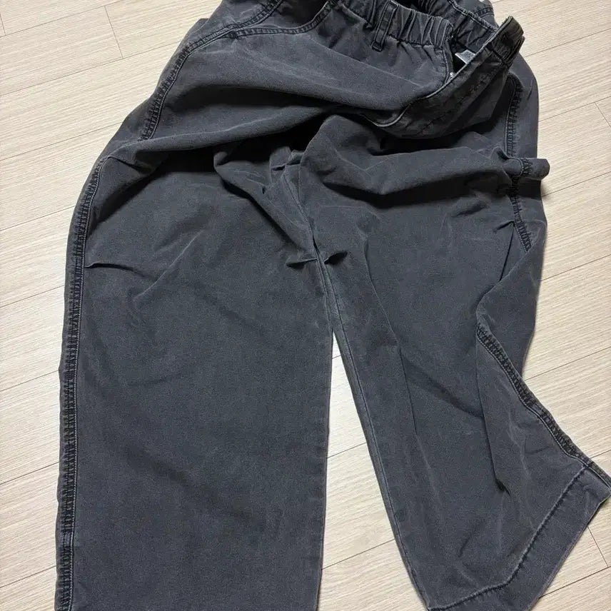 [BUNJANG] Uniqlo C Wide Parachute Pants Black S / 유니클로C 와이드파라슈트팬츠 S