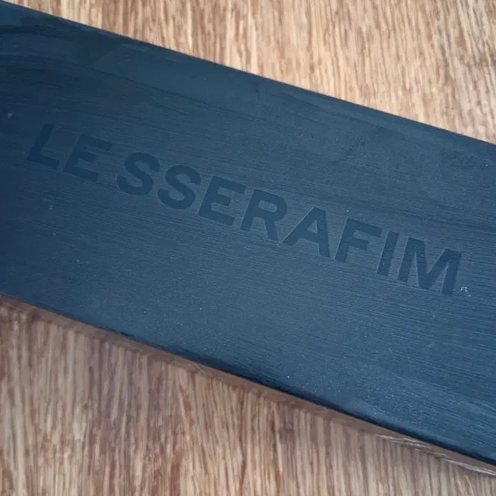 [BUNJANG] LE SSERAFIM Official Light Stick (Sealed) / 르세라핌 응원봉 미개봉 새상품