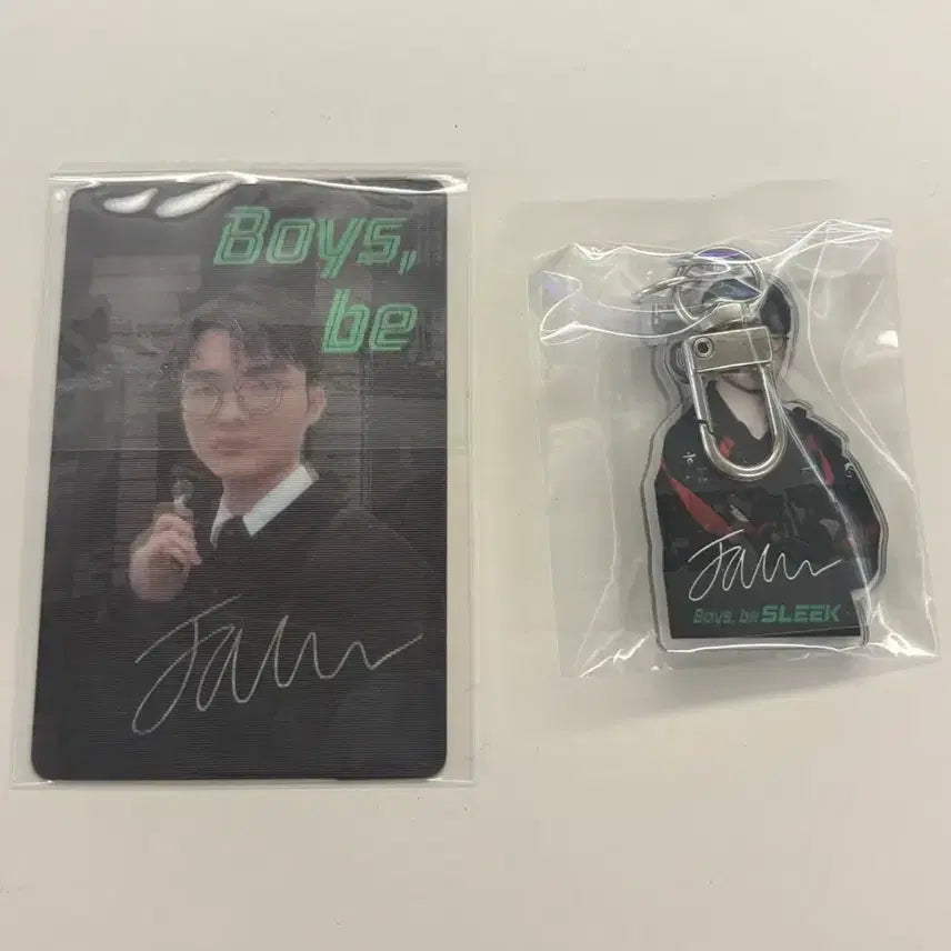 [BUNJANG] Sleek Faker Photocard &amp; Keychain Set / Sleek 페이커 포카, 키링 일괄