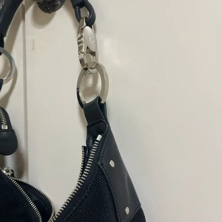 [BUNJANG] Black Canvas Hobo Shoulder Bag / 블랙 캔버스 호보 숄더백