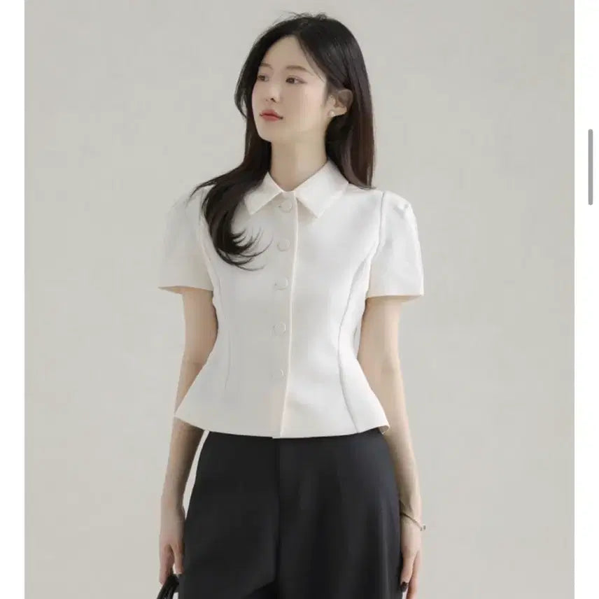 [BUNJANG] Puff Sleeve Short Jacket / (새상품)퍼프반팔자켓 하객룩 직장인룩 여름자켓 여름블라우스