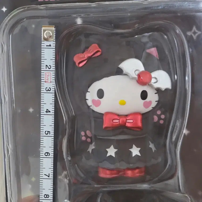[BUNJANG] Sanrio Hello Kitty Halloween Limited Edition Figure / 헬로 키티 할로윈 한정판 피규어