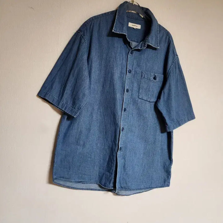 [BUNJANG] Beanpole 2024 Hazy Denim Oversized Fit Shirt L/105 / 빈폴2024헤지데님 오버핏 셔츠L/105