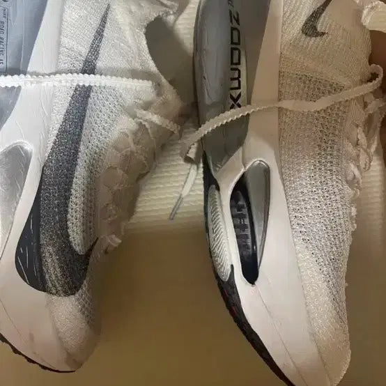 [BUNJANG] Nike Air Zoom Alphafly Running Shoes / 나이키 에어 줌 알파플라이
