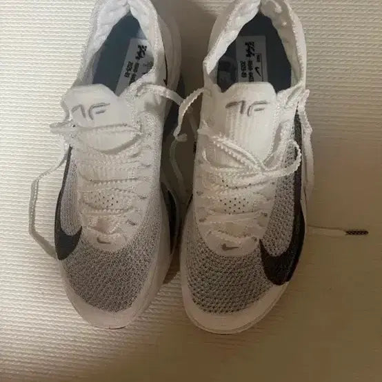 [BUNJANG] Nike Air Zoom Alphafly Running Shoes / 나이키 에어 줌 알파플라이