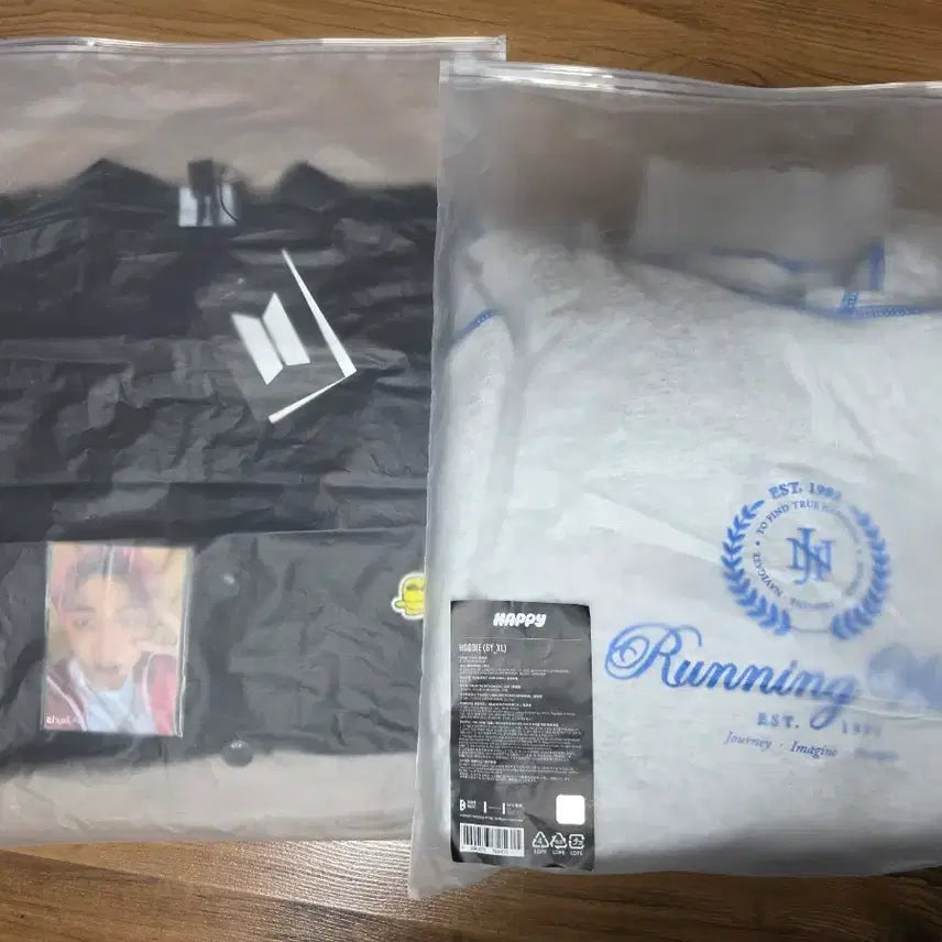 [BUNJANG] BTS Butter Cardigan, Jin Hoodie, ON Sweatshirt Bundle Set / 방탄소년단 버터가디건, 석진후드티, on 맨투맨 일괄 (덤 )
