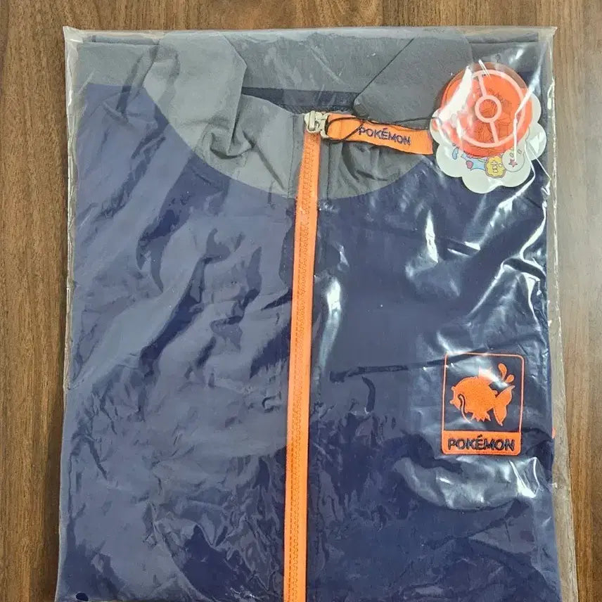 [SOLD OUT] 새상품) 한국 포켓몬 스토어  SPLASH! 잉어킹 바람막이