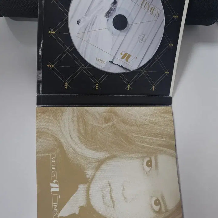 [BUNJANG] IU Modern Times 3rd Album / 아이유 Modern Times 3집 앨범