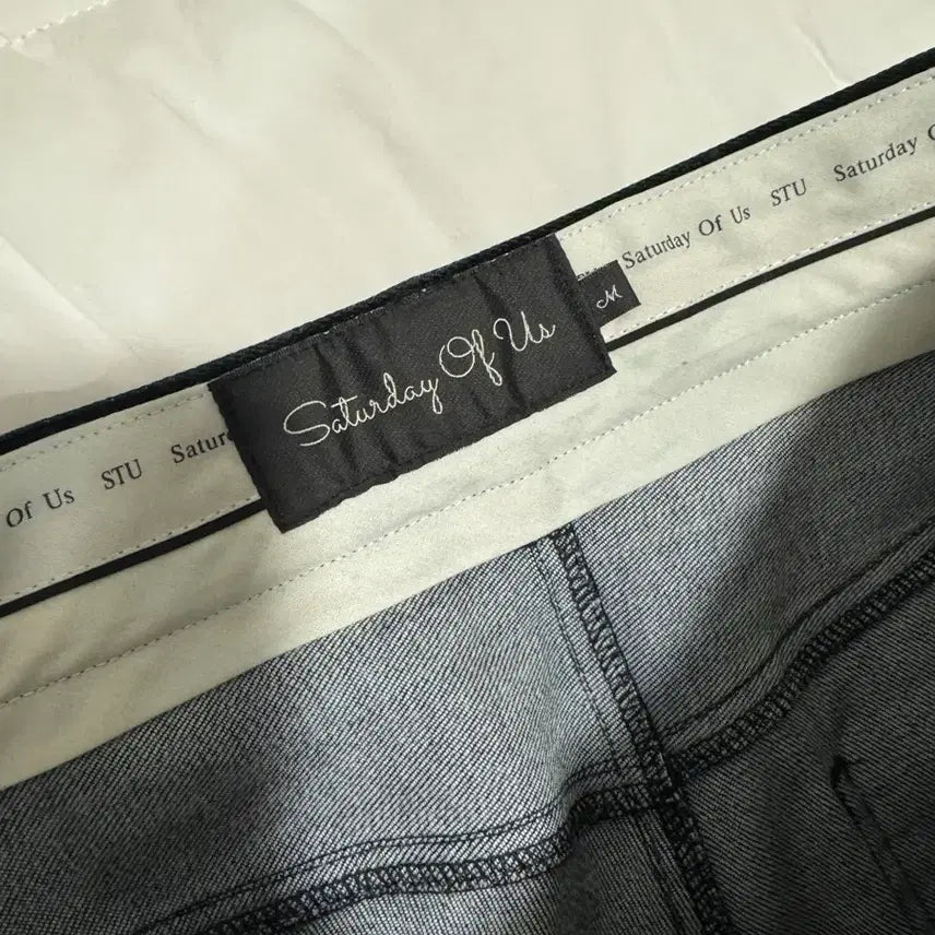 [BUNJANG] STU 25SS Embroidered Velvet Denim Pants M / STU 25SS 엠브로이더리 벨벳 데님팬츠 M