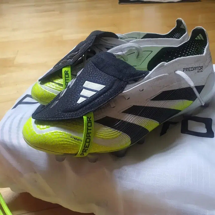 [BUNJANG] Predator FT AG Cleats Size 250 / 프레데터ft  ag  250