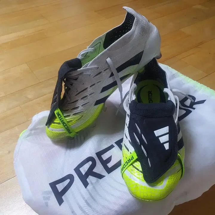 [BUNJANG] Predator FT AG Cleats Size 250 / 프레데터ft  ag  250