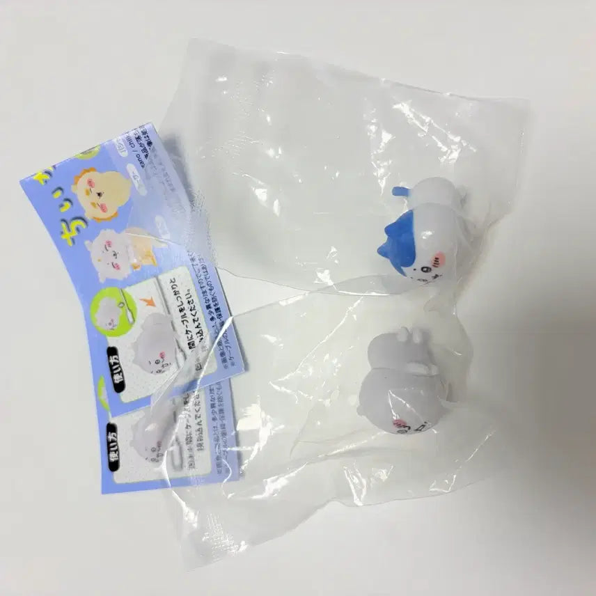 [BUNJANG] Chiikawa Hachware Hug Court Cable Bite Gacha Bundle Set / 일괄) 치이카와 하치와레 먼작귀 허그코트 케이블 바이트 가챠 일괄 미개봉