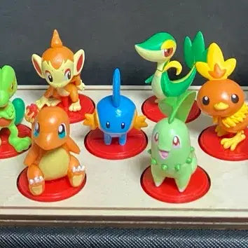 [BUNJANG] Pokemon Choco Egg Complete Set of 17 Figures with Display Stands / 포켓몬 초코에그 포켓몬 피규어 17종 풀세트 + 전시용 발판
