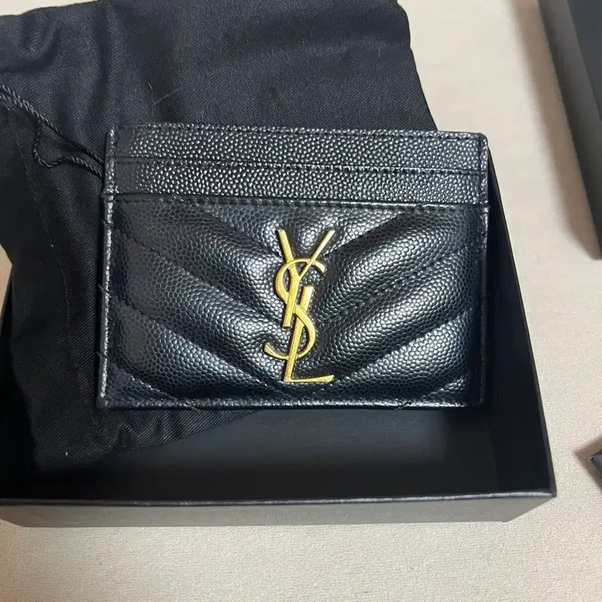 [BUNJANG] Saint Laurent Matelassé Card Holder / 생로랑 마틀라세 카드지갑