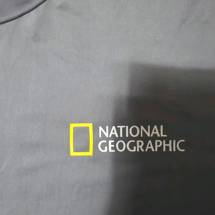 [BUNJANG] National Geographic Grey Short Sleeve T-Shirt / 내셔널지오그래픽 회색 반팔 티셔츠  120 cm..xxxl   입니다