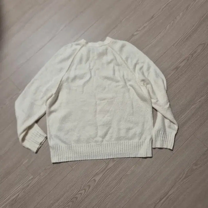 [BUNJANG] James Pearls Cashmere Knit Sweater (Size 1) / 제임스펄스 캐시미어 니트 (1사이즈)(2회착용)