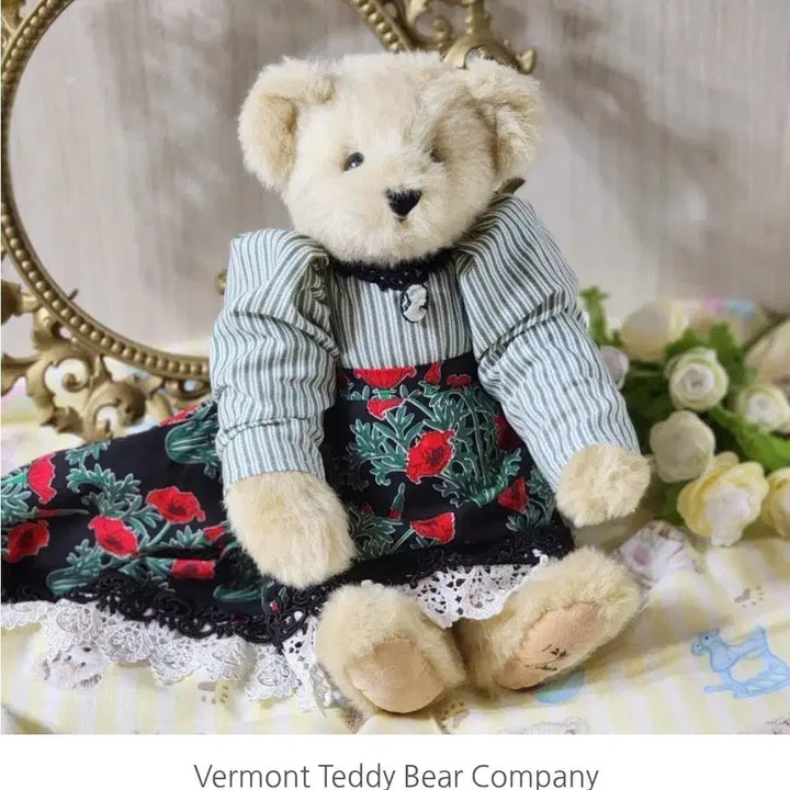 [BUNJANG] Limited Edition Cameo Bear Plush Toy / 빈티지 귀한 한정판 카메오 곰인형