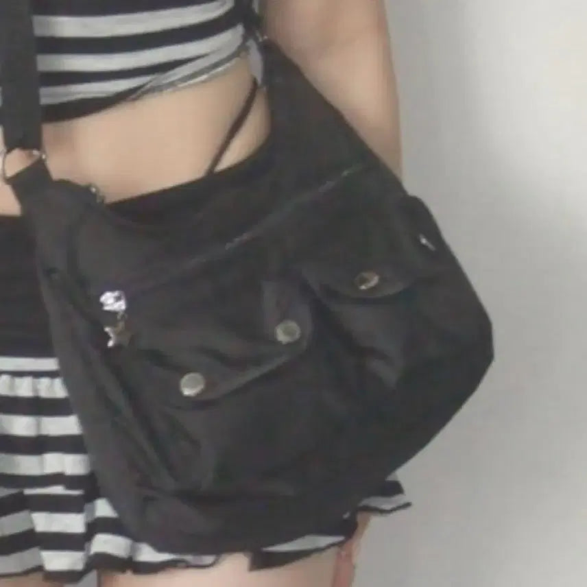 [BUNJANG] NUYET Star Cloud Sling Bag Black / NUYET 누옛 스타 클라우드 슬링 백 블랙