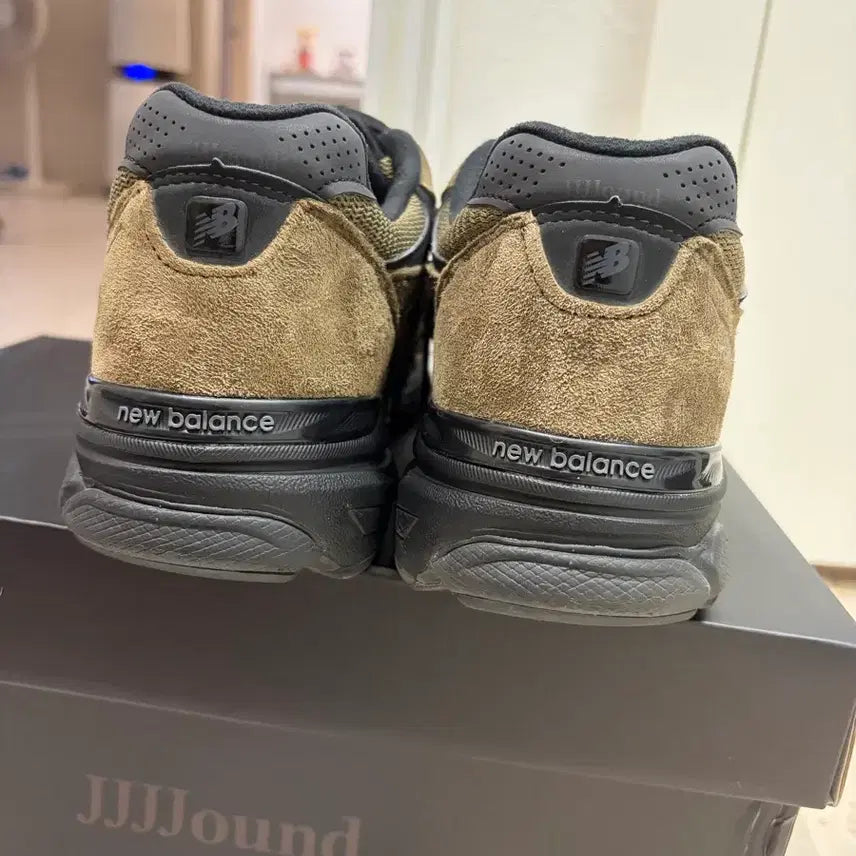 [BUNJANG] New Balance x Jjjjound 990 V3 Sneakers / 뉴발란스 990 v3 자운드 jjjound 285사이즈 판매