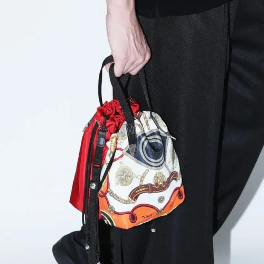 [BUNJANG] Toga Archives Print Drawstring Bucket Bag / 토가 아카이브 프린트 드로우스트링 백