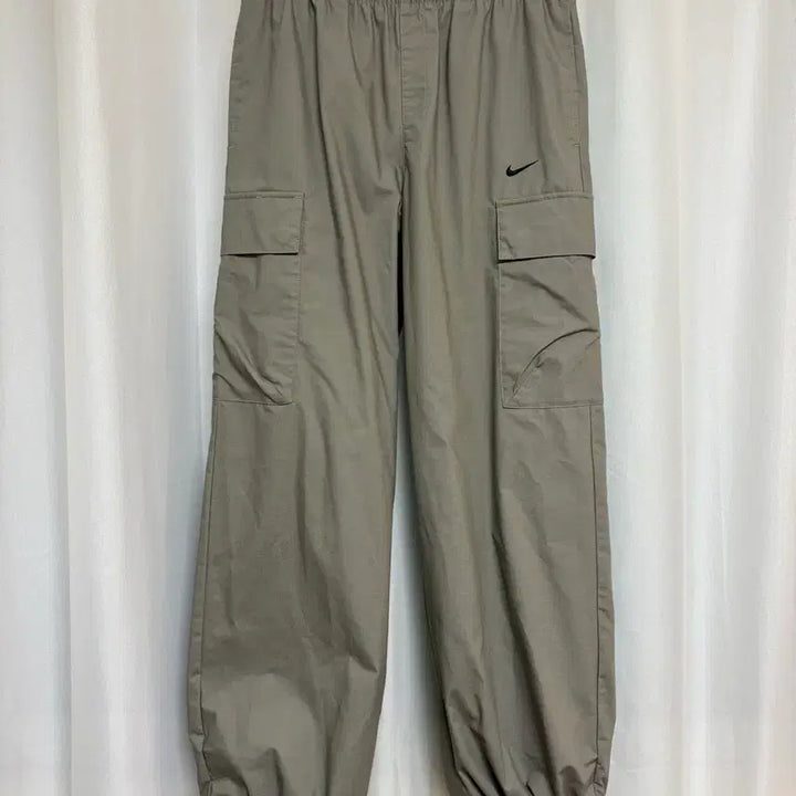 [BUNJANG] Nike Cargo Jogger Pants Khaki S / 나이키 에브리씽 우븐 미드라이즈 카고 팬츠 라이트