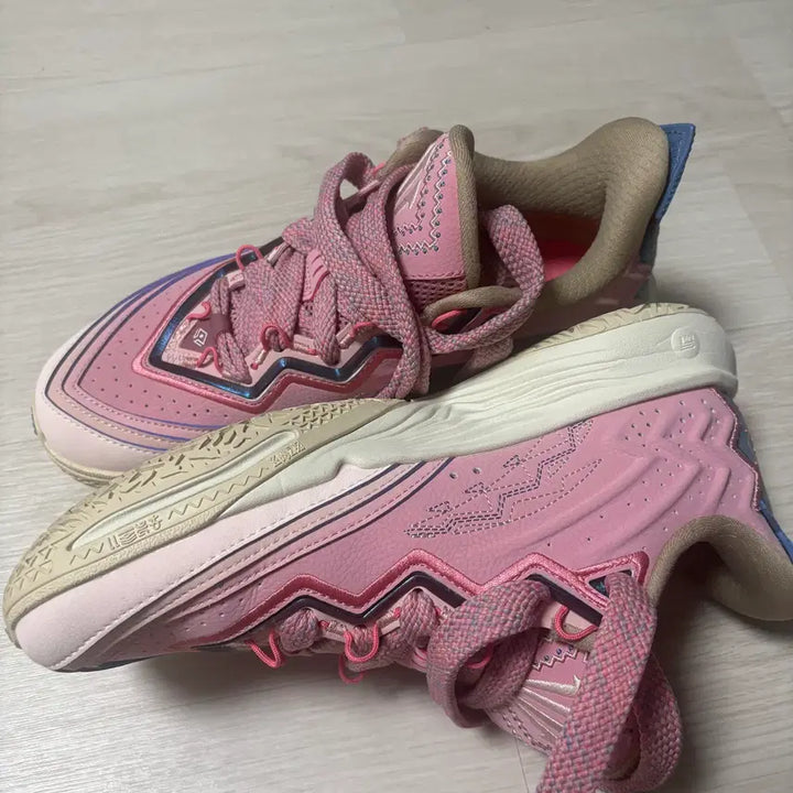 [BUNJANG] Anta Kai 2 Azzurri Sneakers / 안타 카이2 아주리 250 사이즈(실사이즈255-260)