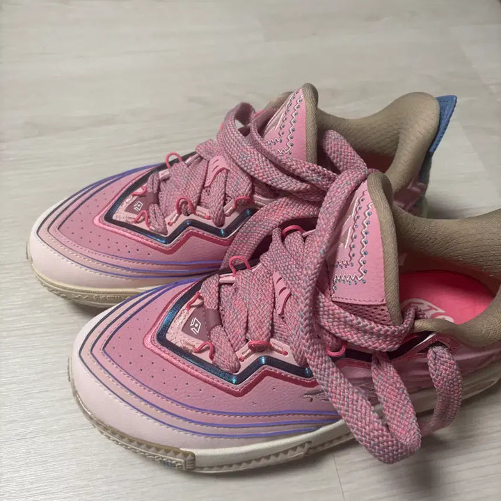 [BUNJANG] Anta Kai 2 Azzurri Sneakers / 안타 카이2 아주리 250 사이즈(실사이즈255-260)