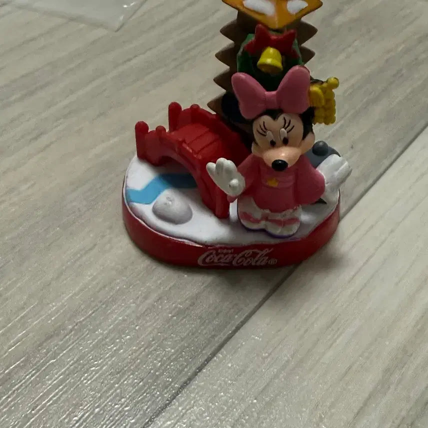 [BUNJANG] Coca-Cola Minnie Mouse Christmas Ornament / 코카콜라 미니마우스 크리스마스 오너먼트