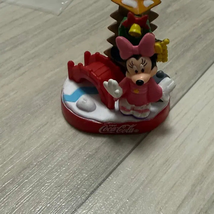 [BUNJANG] Coca-Cola Minnie Mouse Christmas Ornament / 코카콜라 미니마우스 크리스마스 오너먼트