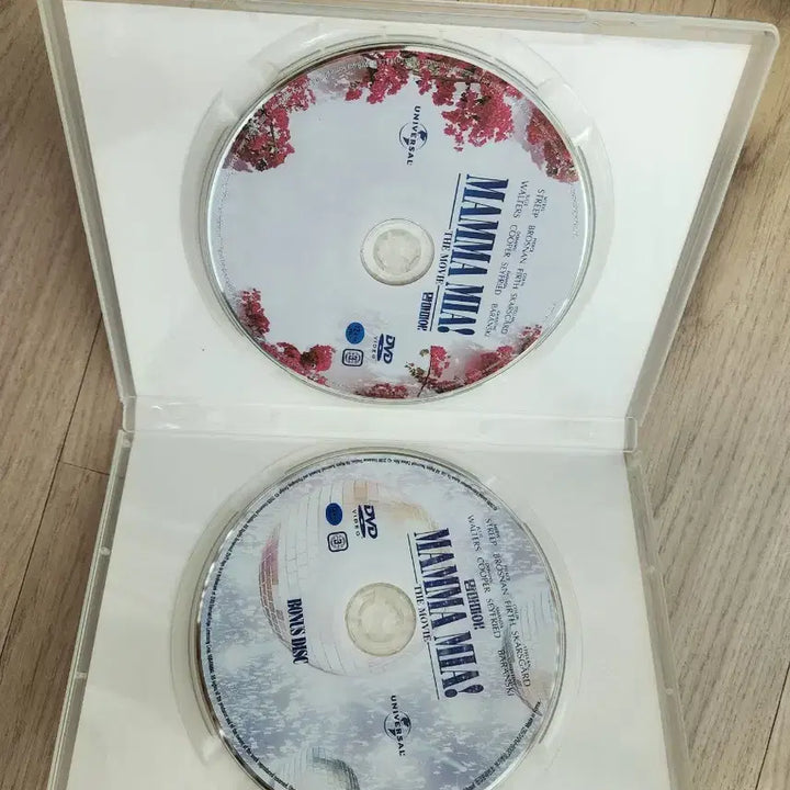 [BUNJANG] Mamma Mia! The Movie Ultimate Party Edition DVD / 맘마미아 더 무비 dvd