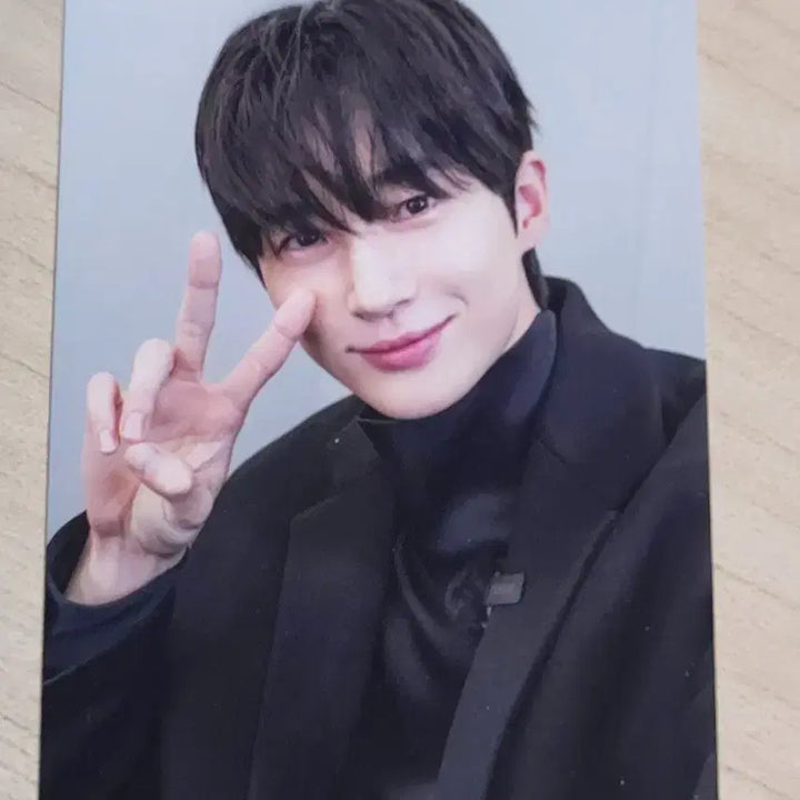 [BUNJANG] Byun Woo Seok Sunnikan Tour Photocard / 변우석 포카 - 선업튀 포토에세이