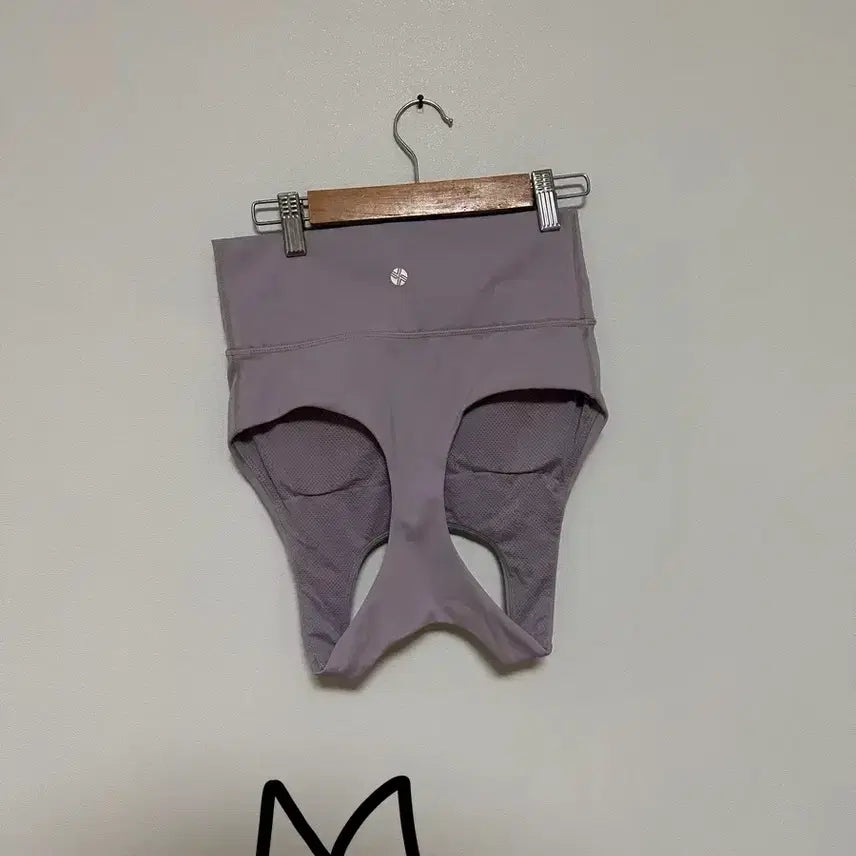 [BUNJANG] Xexymix Top &amp; Leggings Set / 젝시믹스 탑. 레깅스s