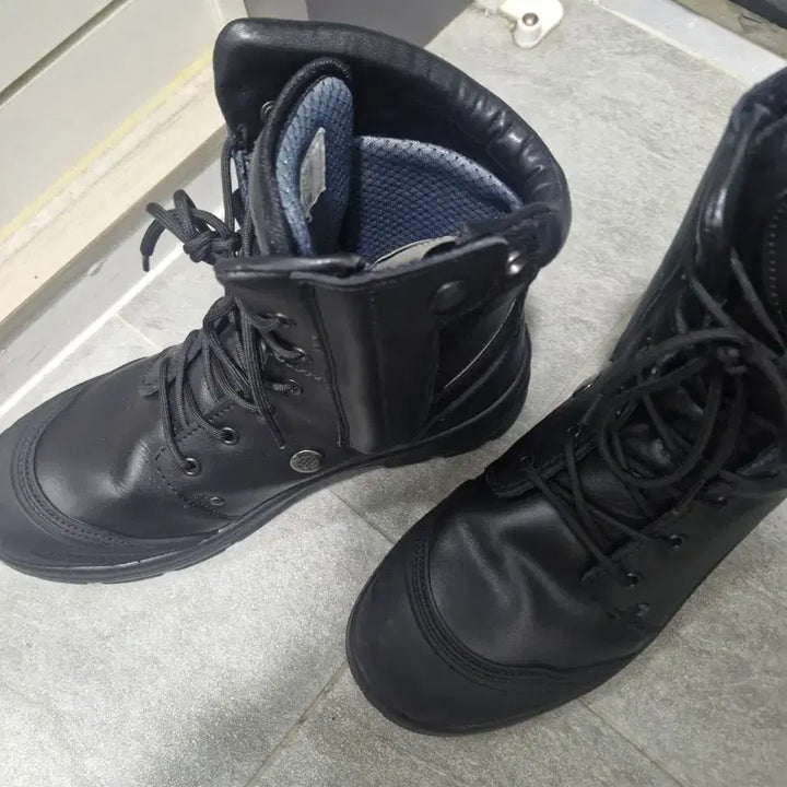 [BUNJANG] Prospecs &amp; Hanwha Heavy Industries 6-inch &amp; 8-inch Safety Boots (Pair) / 안전화 두켤레
