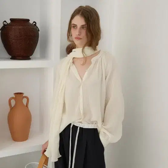 [SOLD OUT] 모데스트무드 Taupe Blouse