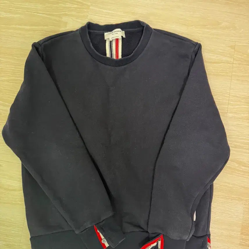 [BUNJANG] Thom Browne Back Tricolor Sweatshirt Navy Size 2 / 톰브라운 백삼선 네이비 2사이즈