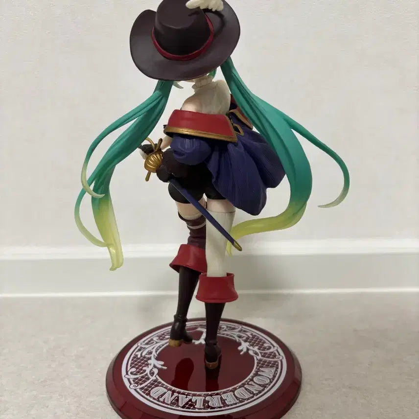 [BUNJANG] Miku Wonderland Puss in Boots Figure / 미쿠 원더랜드 장화신은 고양이 피규어