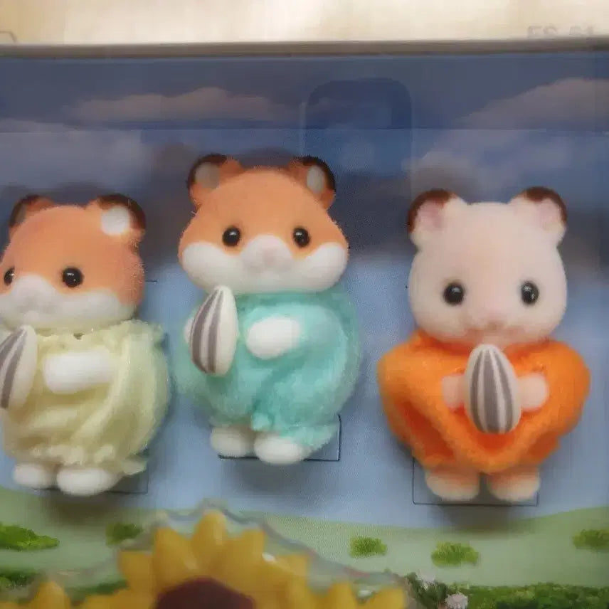 [BUNJANG] Sylvanian Families Hamster Family Triplets Set (Sealed) / 실바니안 햄스터가족 햄스터 세쌍둥이 미개봉
