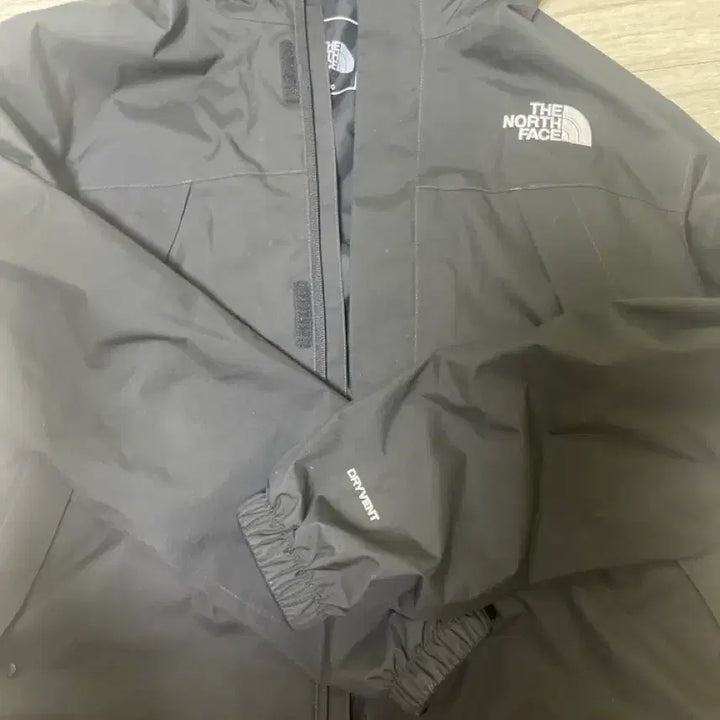 [BUNJANG] The North Face Windbreaker Jacket / 노스페이스 바람막이