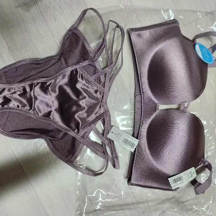 [BUNJANG] Aimée et moi New Bra &amp; Panty Set / 에메필 새상품