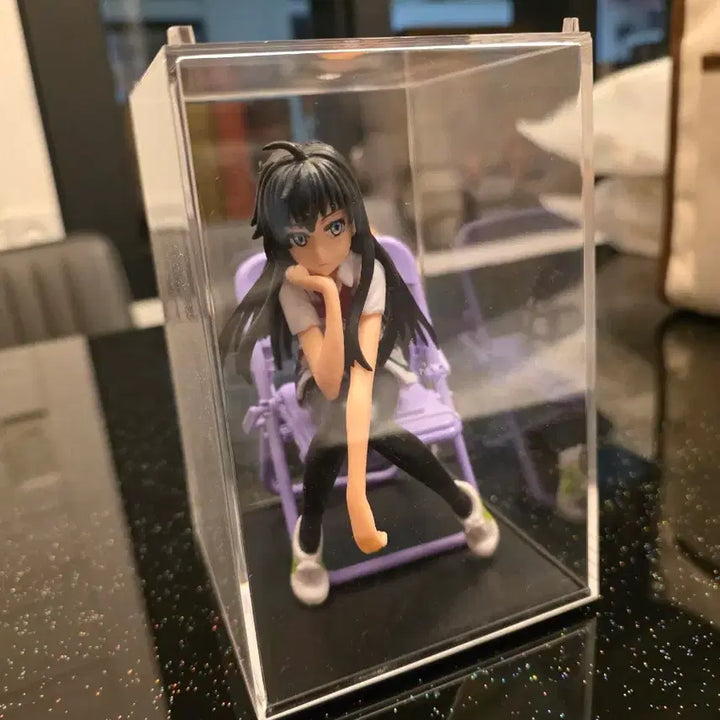[BUNJANG] Anime Character Figure with Chair and Clear Case / 애니 캐릭터 피규어 (의자, 투명케이스 포함)