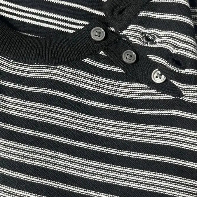 [BUNJANG] In tempo mood Half Button Stripe Knit / 인템포무드 하프 위트 버튼 스트라이프 니트